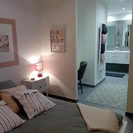 Homestay szállás Cosy Avec Piscine Halte Pro Ou Detente *
