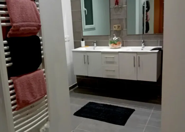 Homestay szállás Cosy Avec Piscine Halte Pro Ou Detente *